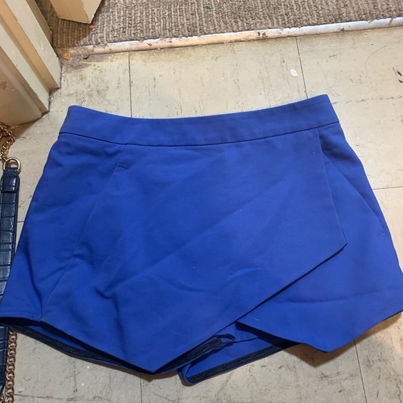 EUC blue wrap envelope skirt skort - Picture 1 of 2